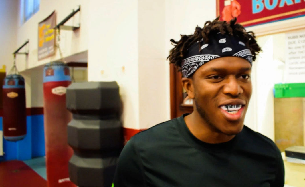 KSI Gets fitted up with a SAFEJAWZ Custom Series mouthguard.